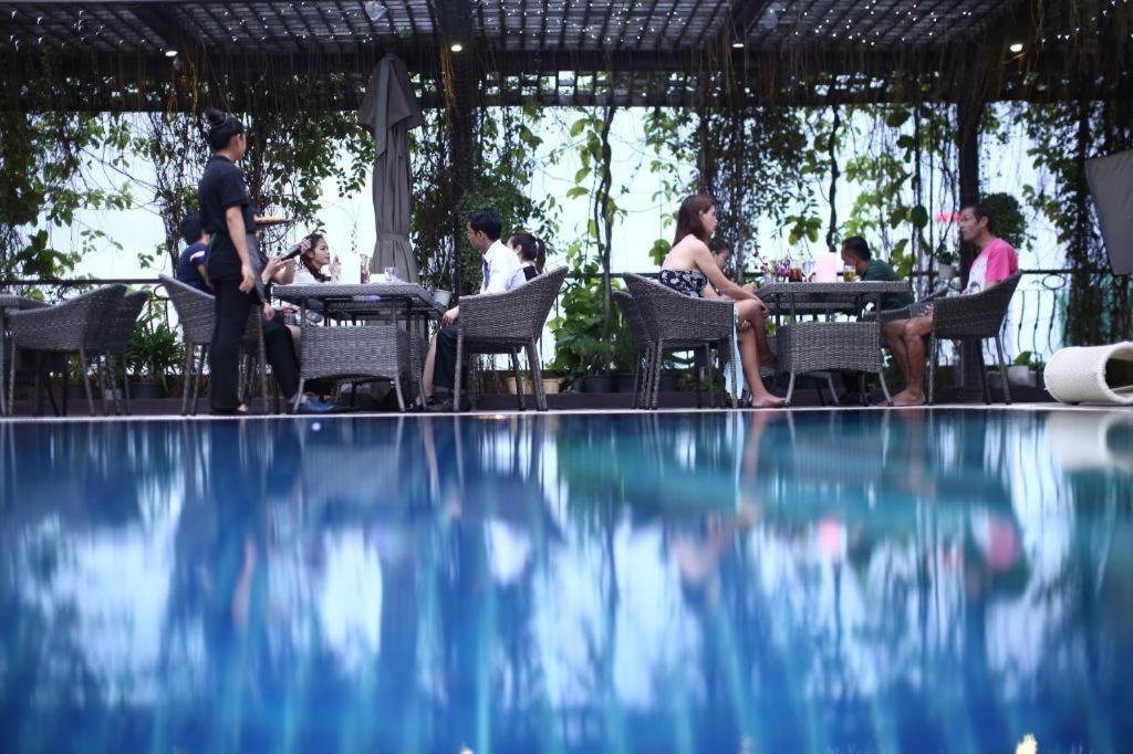 Essence Hotel-Phnom Penh Exteriör bild